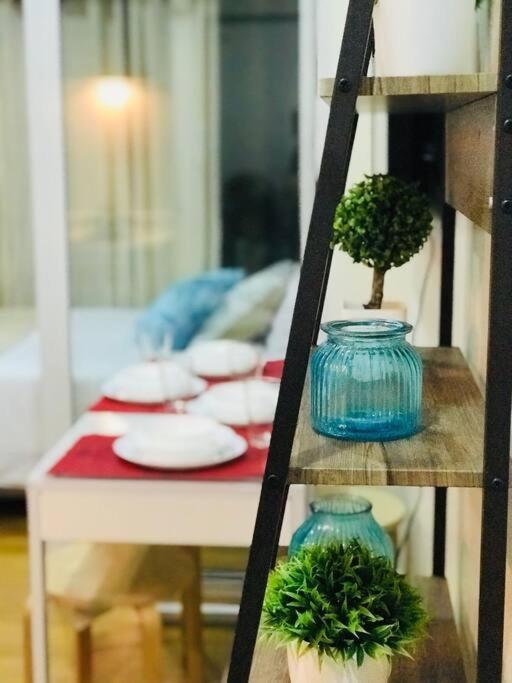 Acqua Private Residence Livingstone Tower Condo Unit With Free Wifi Manila Ngoại thất bức ảnh