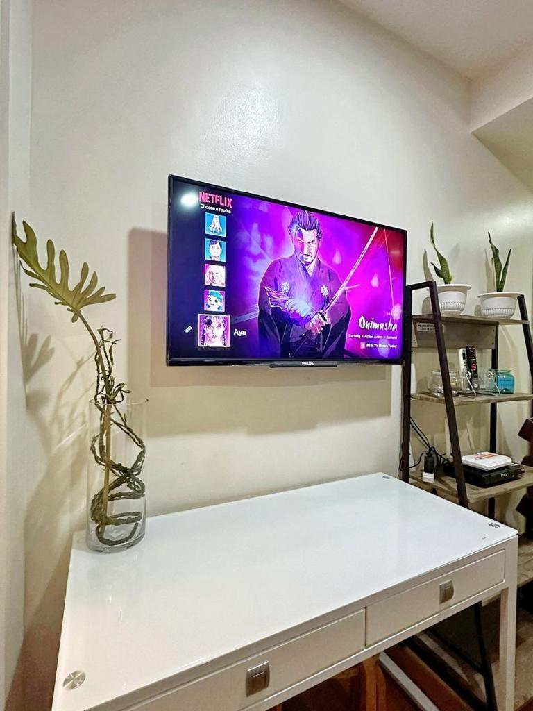 Acqua Private Residence Livingstone Tower Condo Unit With Free Wifi Manila Ngoại thất bức ảnh